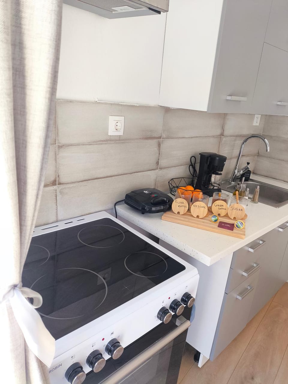 Food and drinks, stove