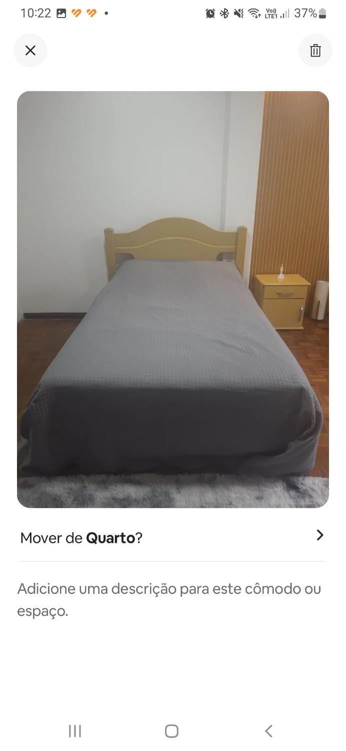 Photo of the whole room, Bedroom