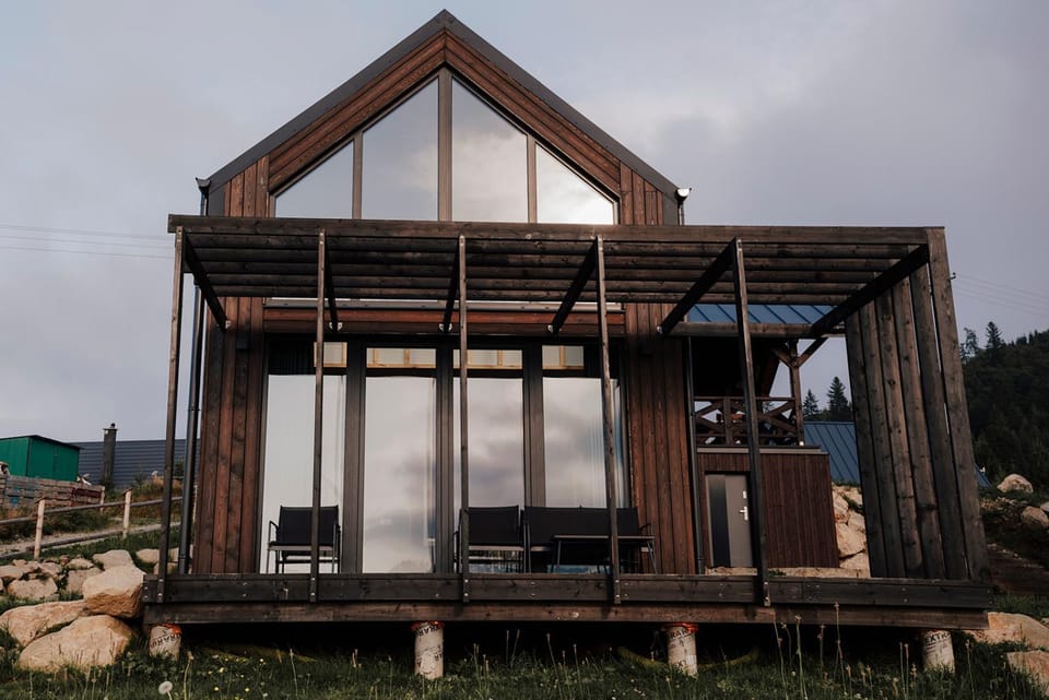 Property building, Day
