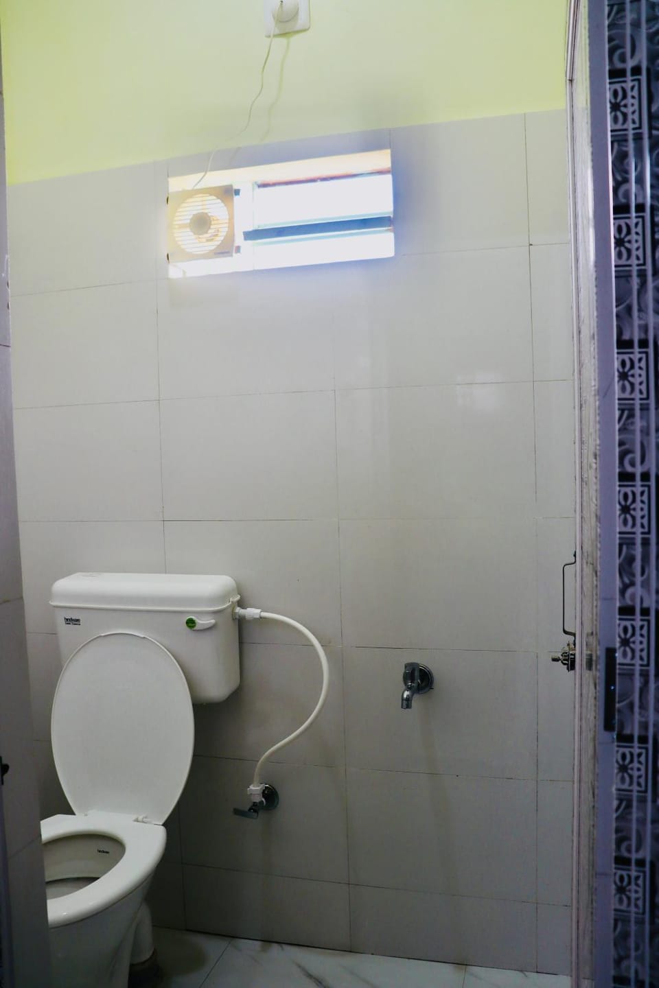 Sky View Guest House Hotel in West Bengal