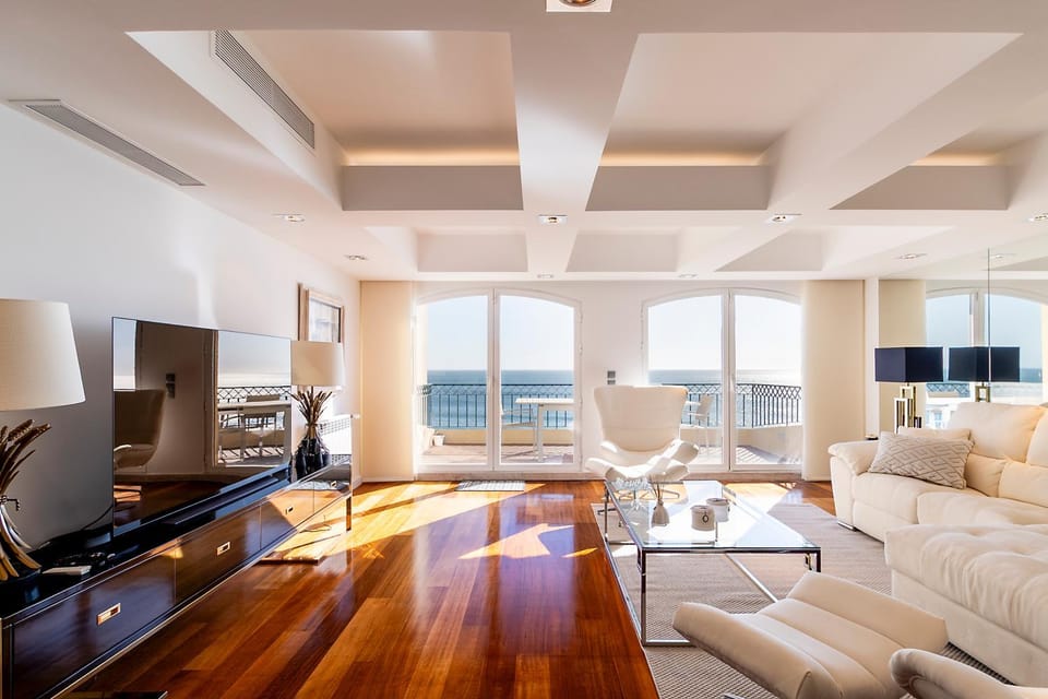 Communal lounge/ TV room, Natural landscape, TV and multimedia, Seating area