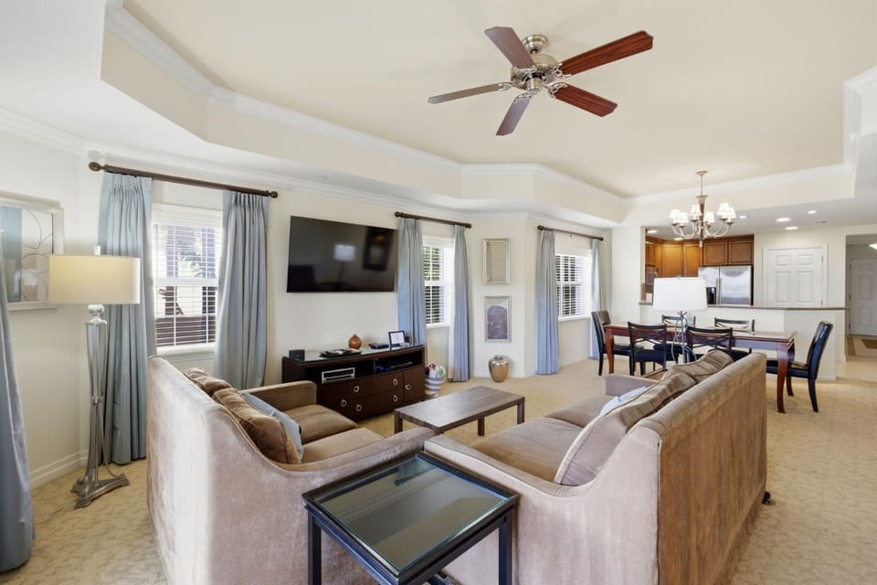 New Sunset Luxe Retreat at Reunion House in Four Corners
