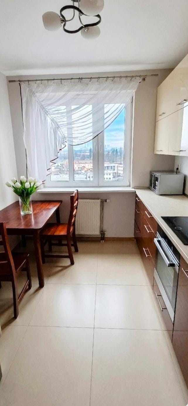 Kitchen or kitchenette, Dining area, oven, pet friendly, stove