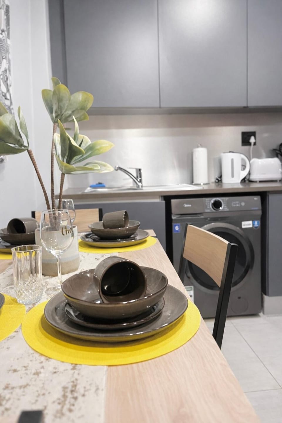 Elegant ONYX 1B apt , 5 star comfort Apartment in Umhlanga