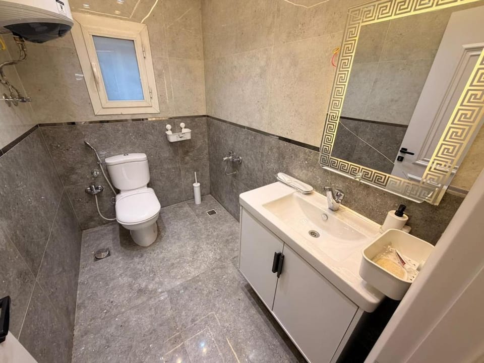 Large 4 Bedroom Stay Ideal for Big Groups Apartment in Egypt