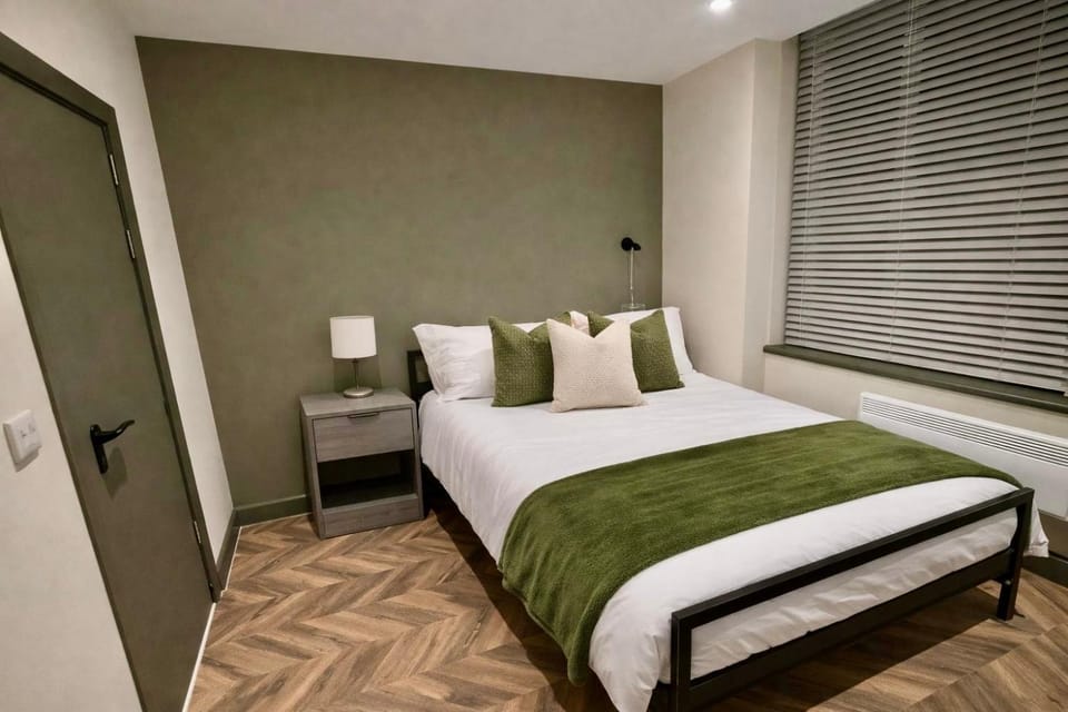 Property building, Bed, Photo of the whole room, Bedroom