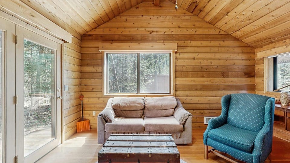 Adventurous McCall Cabin Near Payette Lake Cabin in McCall