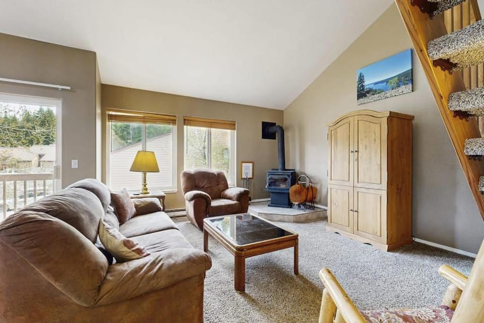 McCall Retreat with Pool Hot Tub & Fitness House in McCall