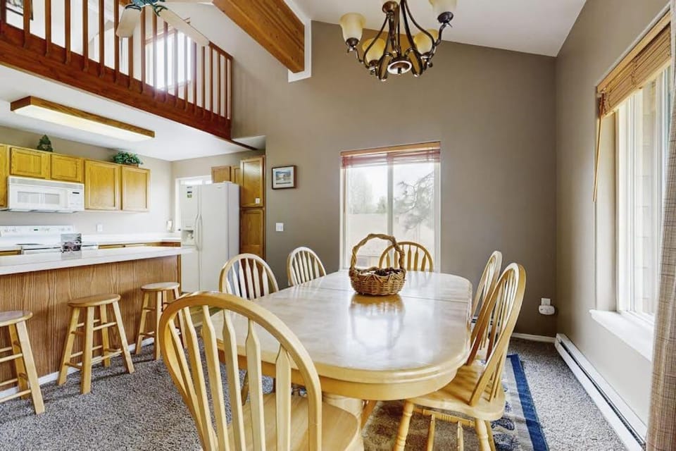 McCall Retreat with Pool Hot Tub & Fitness House in McCall
