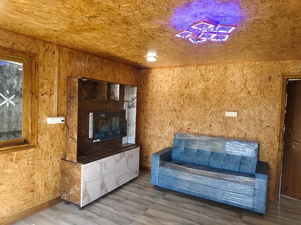 Dreamy Wonders Wood House Resort in Kodaikanal