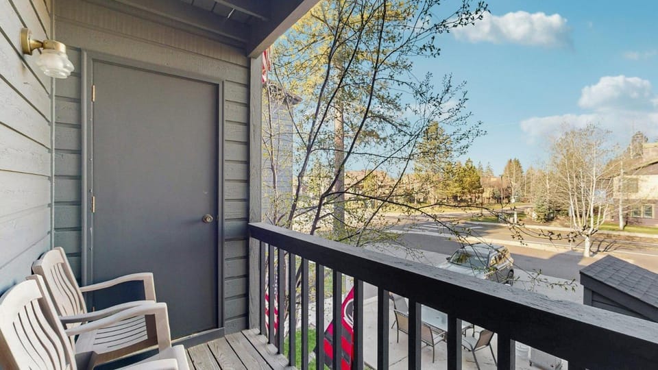 Downtown McCall Condo with Balcony & Views House in McCall