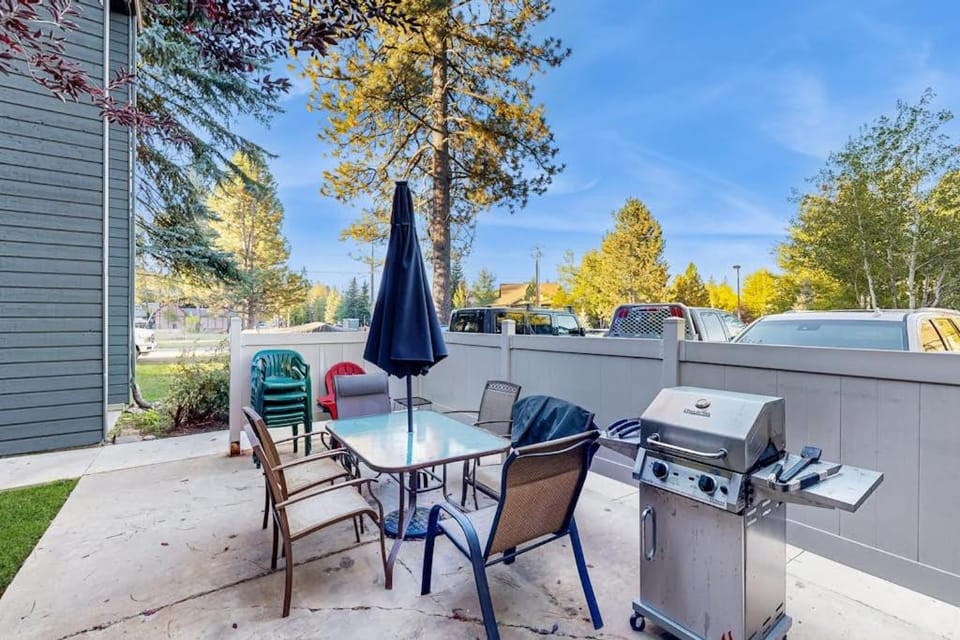 Downtown McCall Condo with Balcony & Views House in McCall