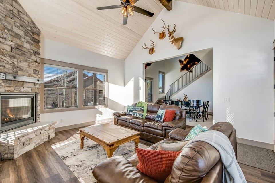 Luxury McCall Home Walk to Trails & Golf House in McCall