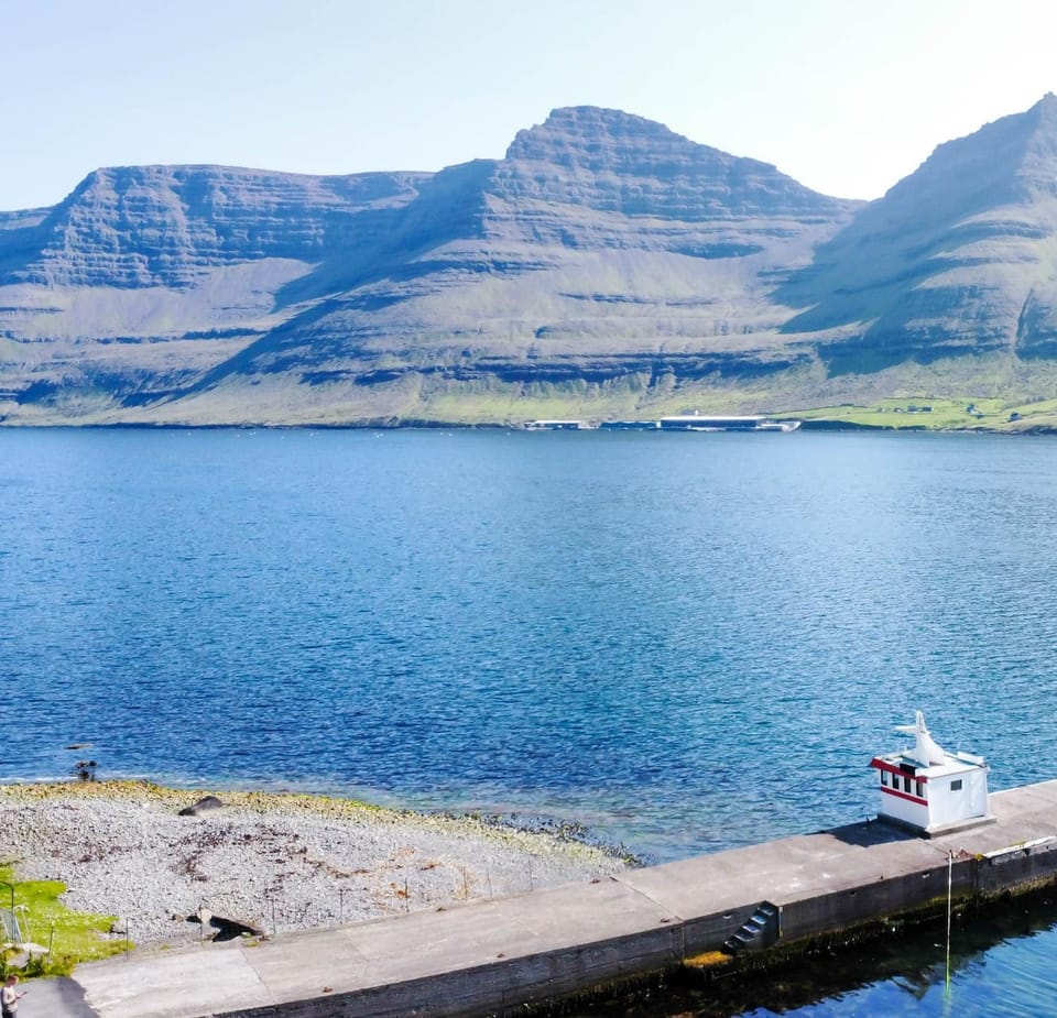Property building, Day, Neighbourhood, Natural landscape, View (from property/room), View (from property/room), Lake view, Lake view, Mountain view, Mountain view, River view, River view, Sea view, Sea view, Sunset, Quiet street view