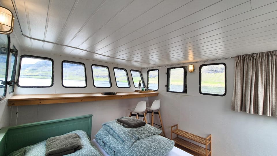 Bed, Living room, Seating area, Sea view, Sea view