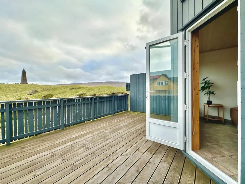 3 BR Villa for 4 guests quiet neigbourhood Torshavn House in Europe