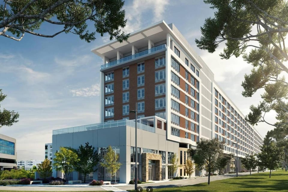 Nashville KING BED, Gym, Rooftop Pool, Free Parking Apartment in Nashville