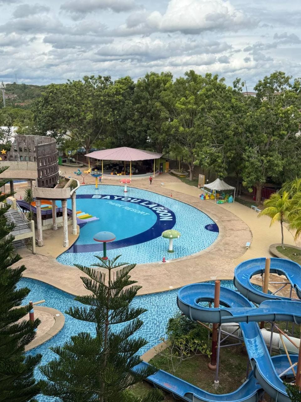 Aqua park, Swimming pool