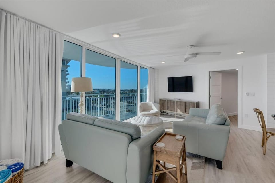 Seventh Heaven at Peck Plaza Apartment in South Daytona