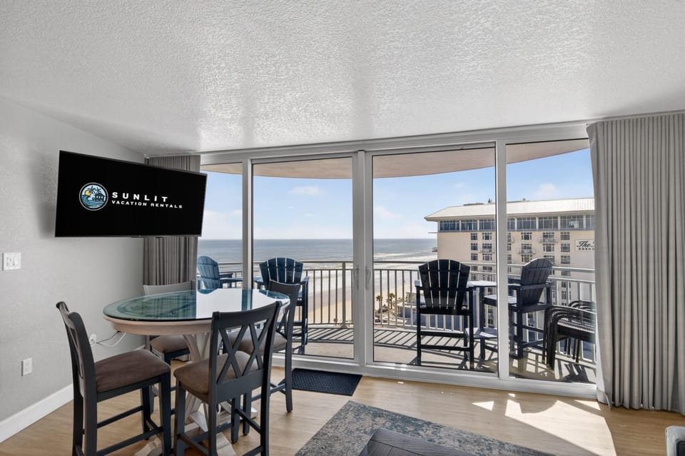 Good Morning Sunshine at Peck Plaza Apartment in South Daytona