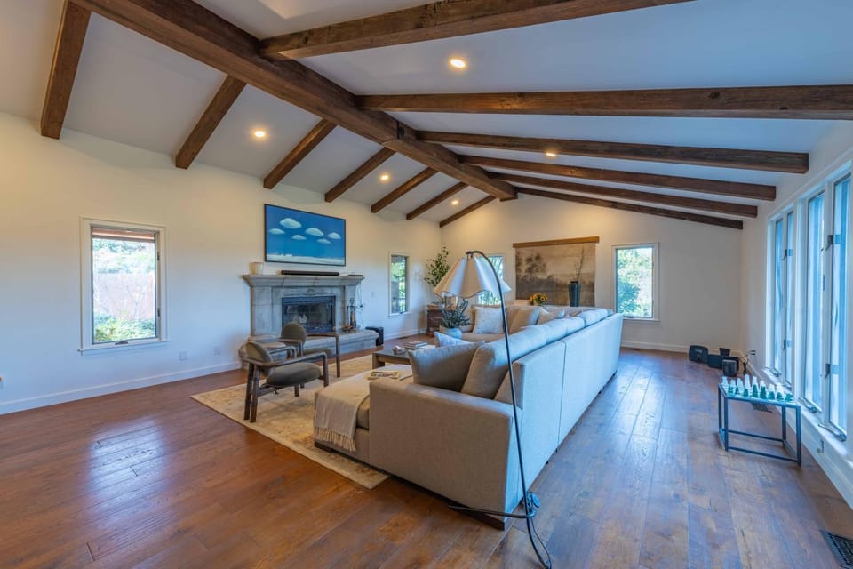 TV and multimedia, Living room, Seating area
