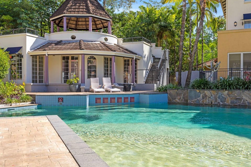 Garden view, Swimming pool