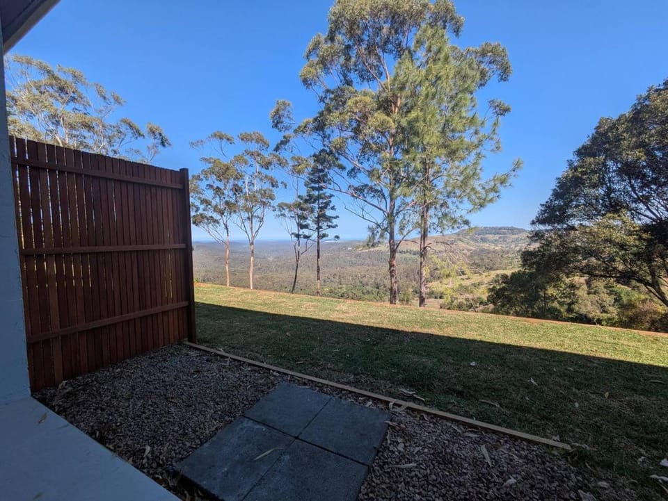 Maleny-Montville Cottages #3 - Ocean view! House in Balmoral Ridge