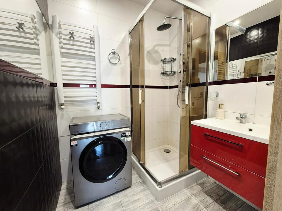 Shower, Bathroom, washing machine, washing machine