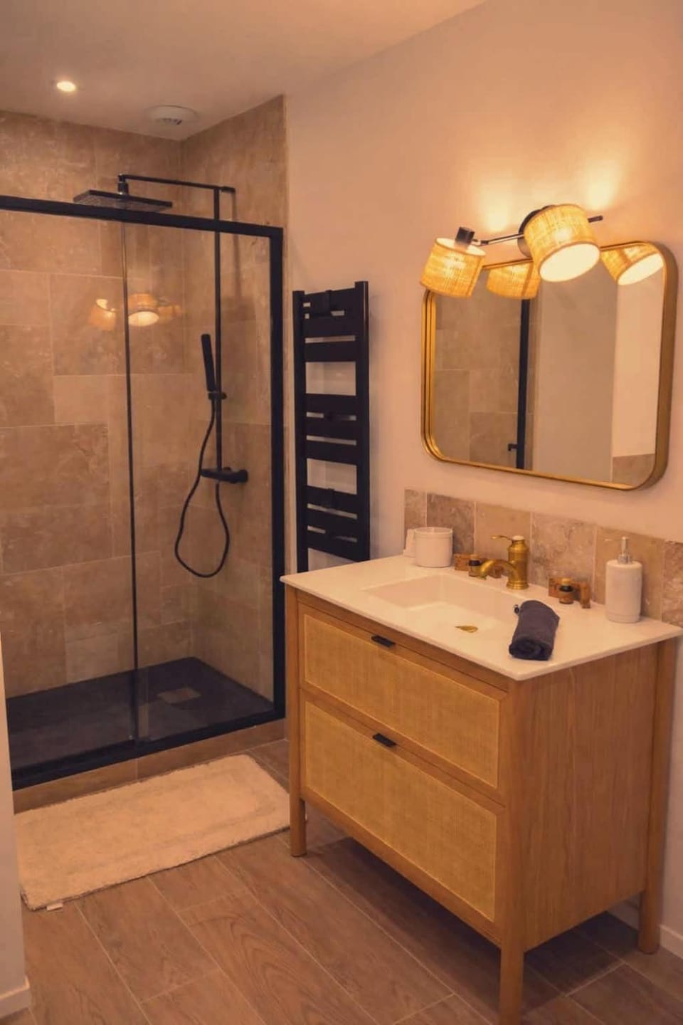 Appartement chaleureux avec balnéothérapie Apartment in Centre-Val de Loire