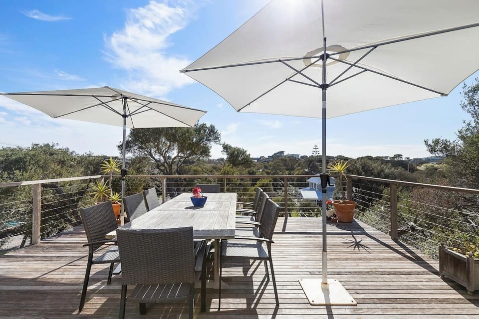 Coastal Charm in Blairgowrie House in Melbourne Road