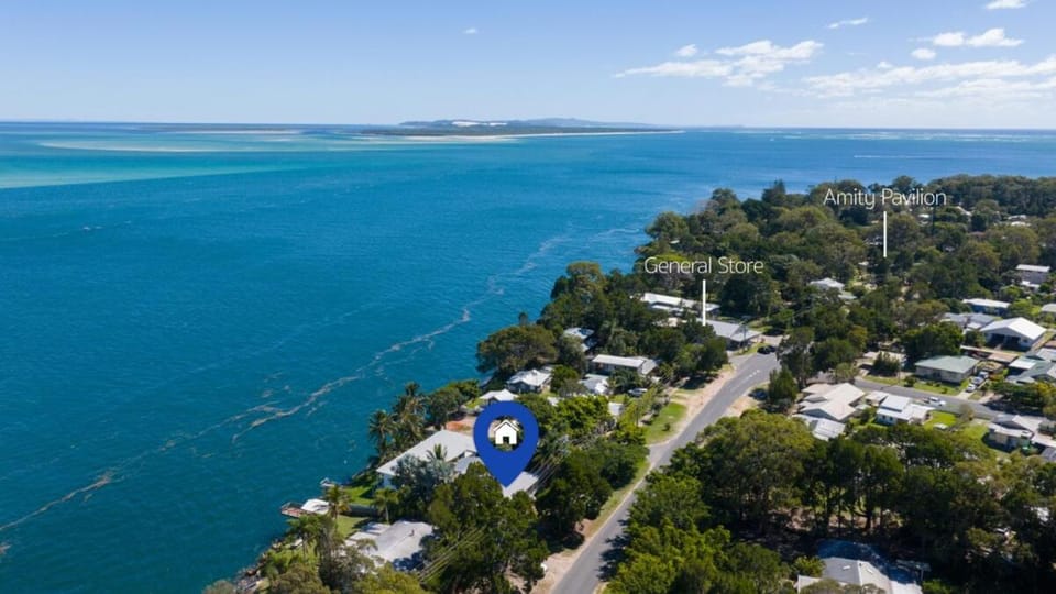 Amity Treetops - Prime Location - Sleeps 7 House in Amity Point