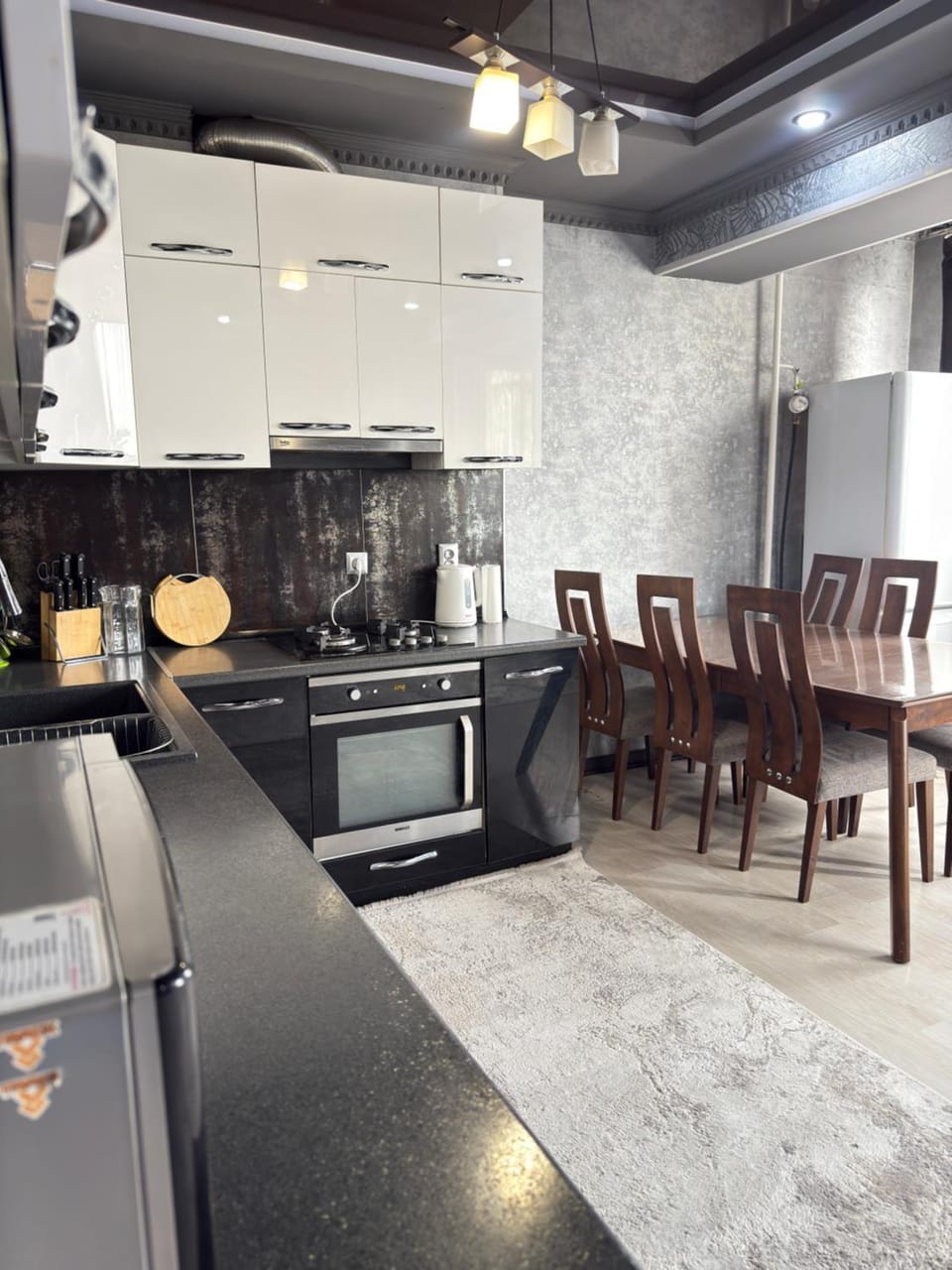 Living room, Seating area, Communal kitchen, oven