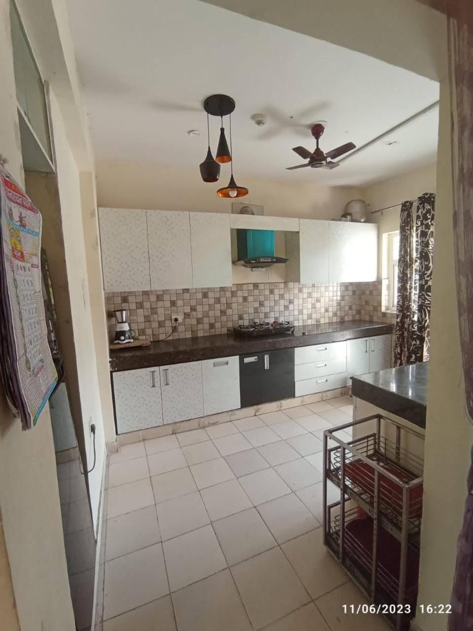 Yash Home Stay in Gurgaon for Girls Ladies Apartment in Gurugram