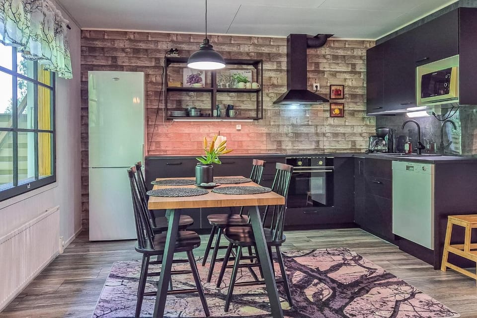 Dining area, dishwasher, microwave, kitchen