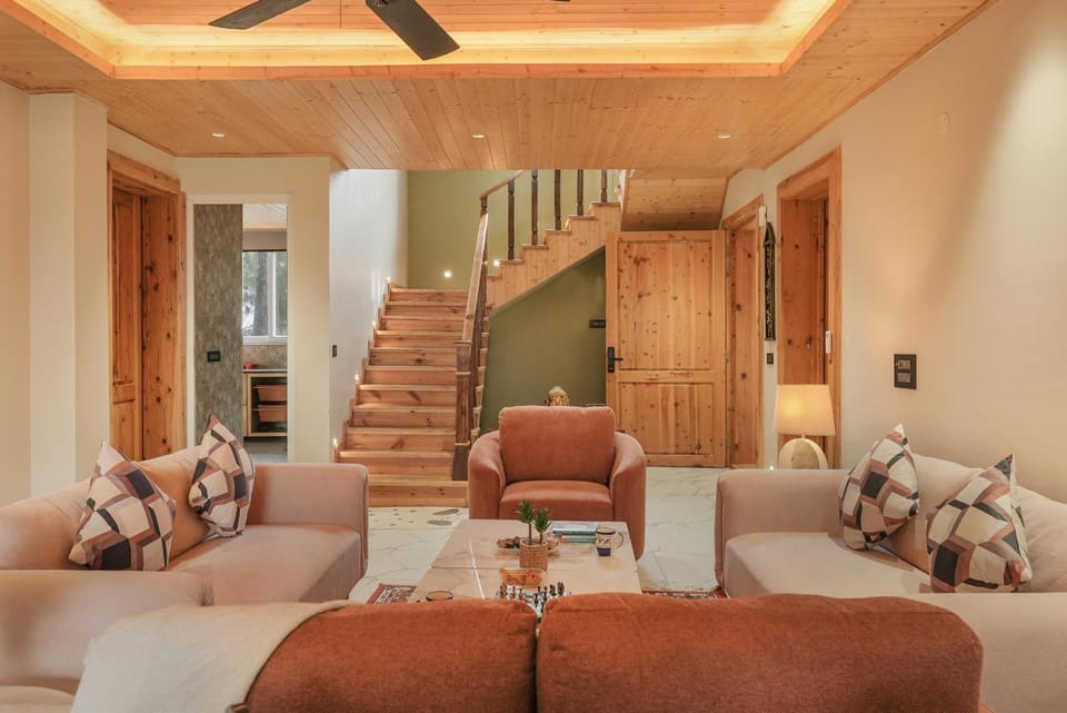 ELIVAAS Signature Kavya Villa Forest View 4BHK Villa, Kasauli Villa in Himachal Pradesh