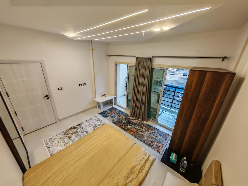Bed, Balcony/Terrace, Bedroom