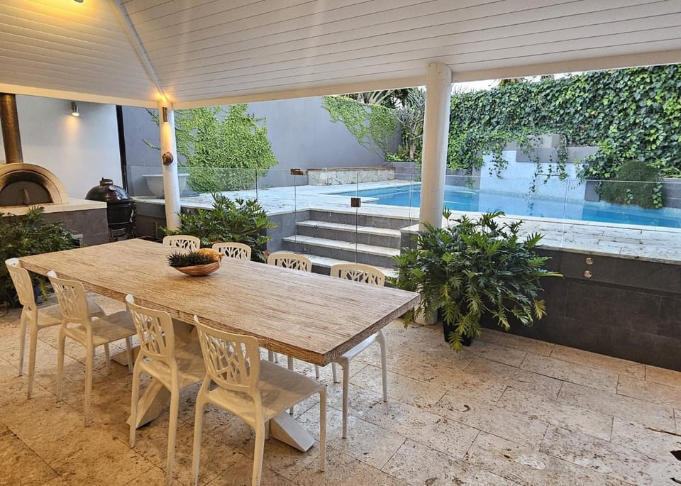 Hillarys Holiday Haven Coastal Retreat House in Perth