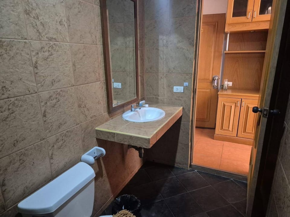 EYMEN Guesthause Bed and Breakfast in Patong