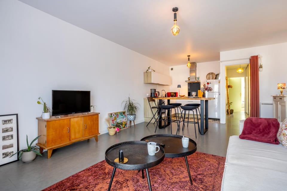 Property building, Living room