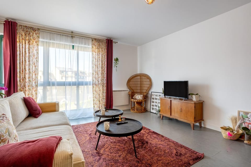 Property building, Living room
