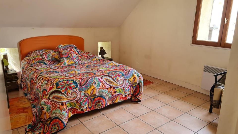 Property building, Living room, Bedroom