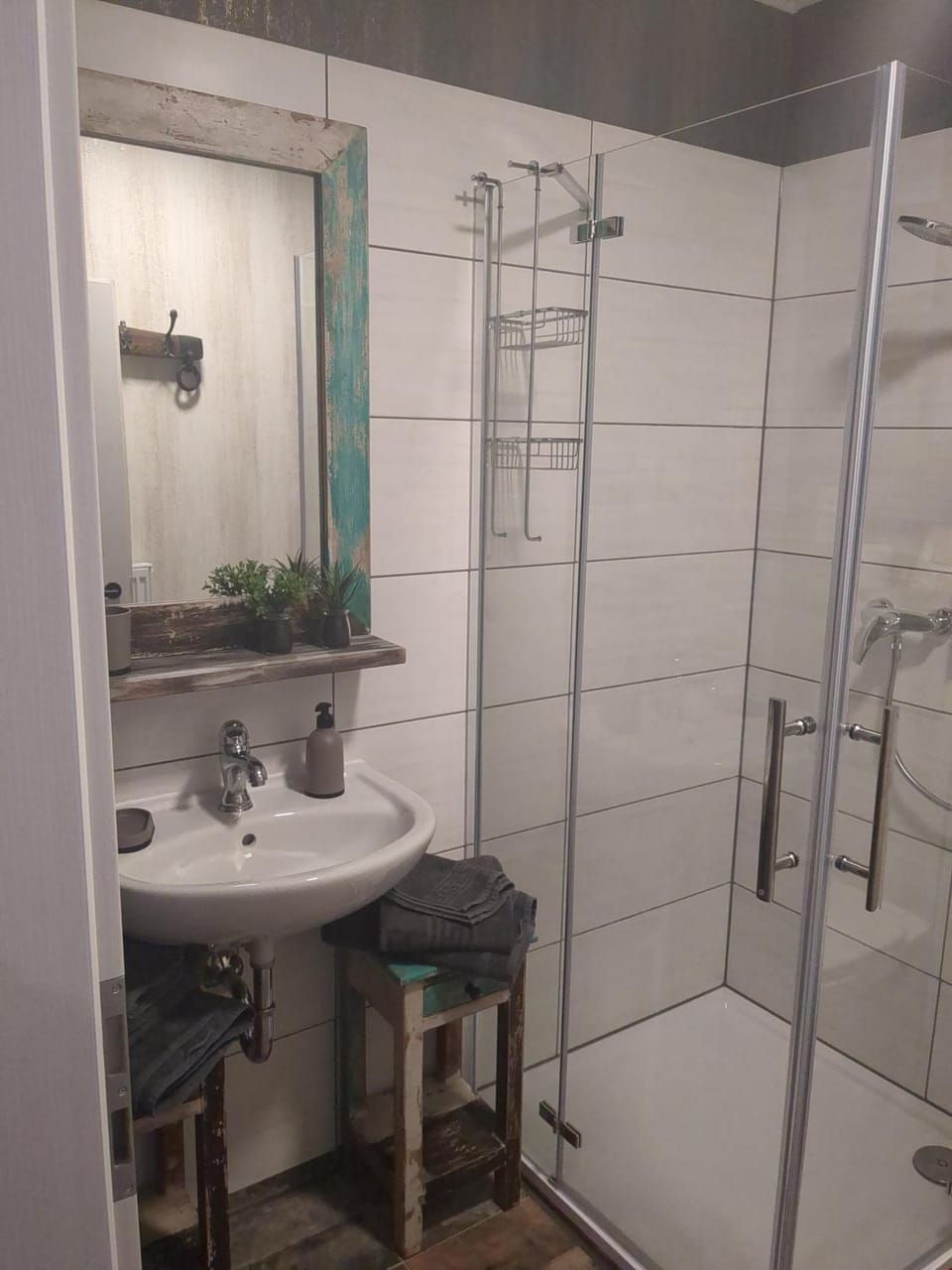Bathroom, Living room