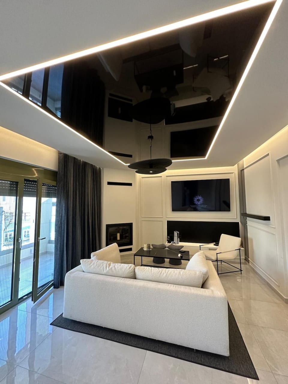 TV and multimedia, Living room, Seating area
