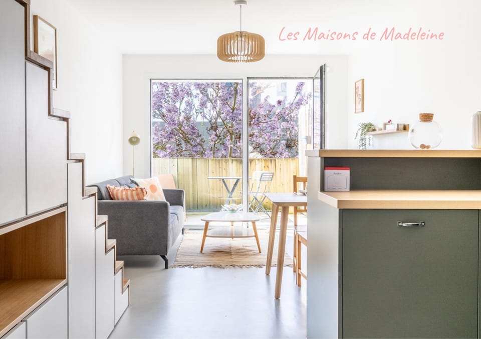 Living room, kitchen