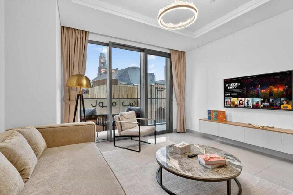 TV and multimedia, Living room, Evening entertainment, internet, air conditioner
