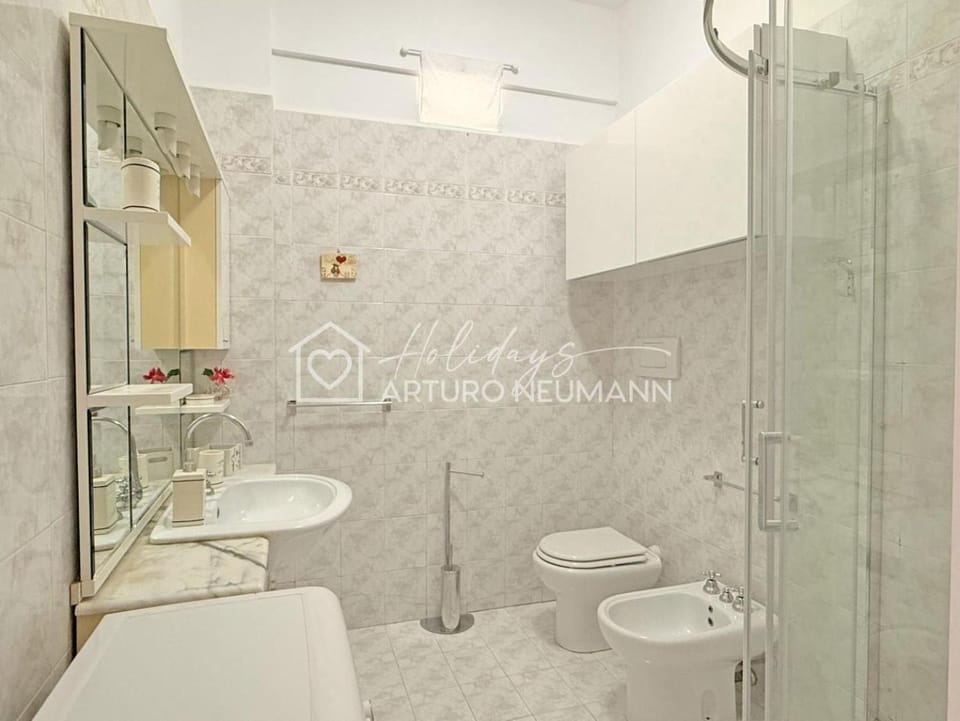 Shower, Toilet, Bathroom, bidet