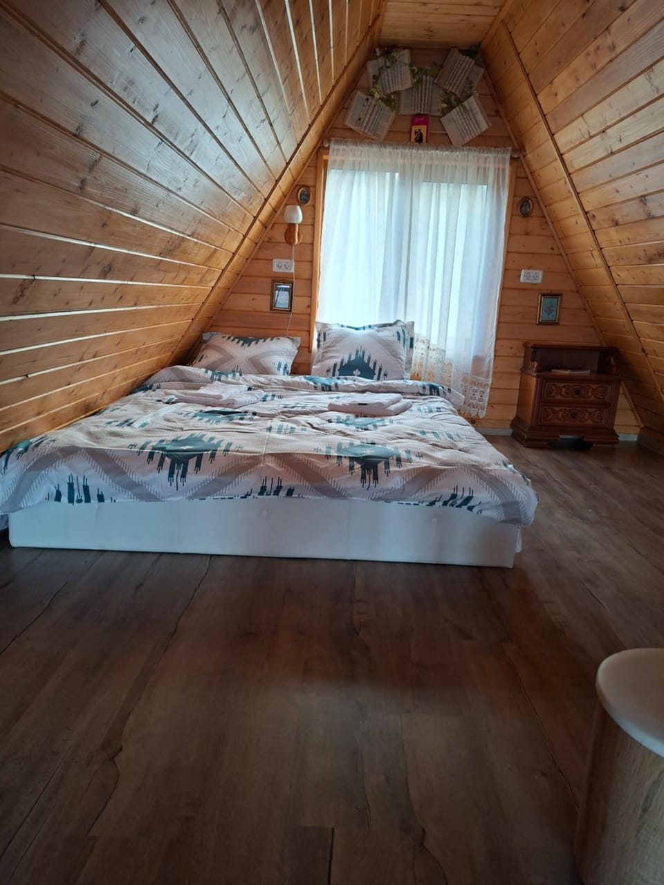 A frame iris Chalet in Romania