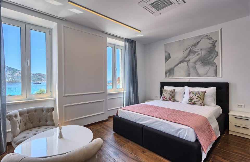 Mincheta - Luxury Family Room Apartment in Šibenik-Knin County, Croatia