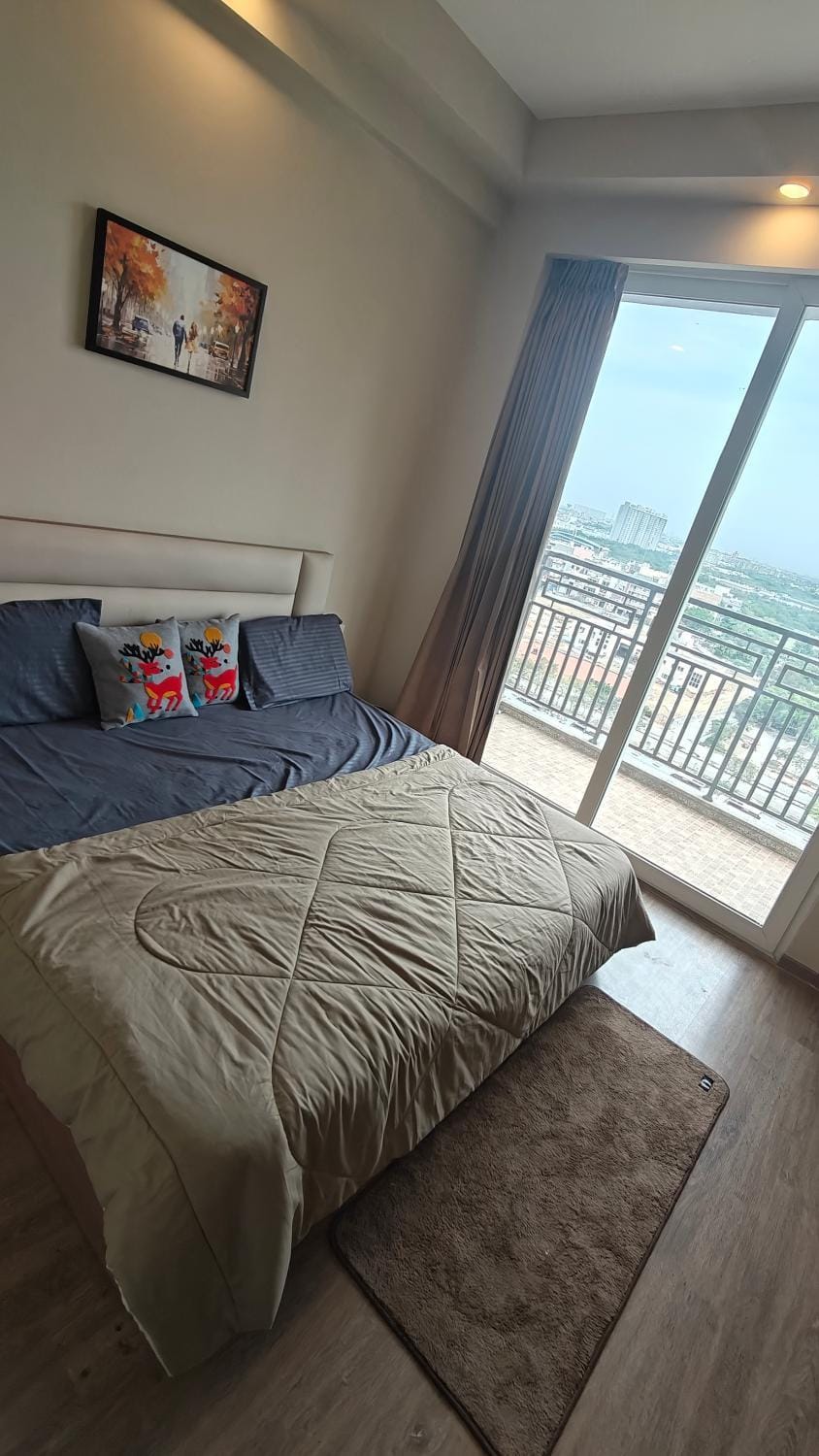 Romaer's Room Apartment in Uttar Pradesh