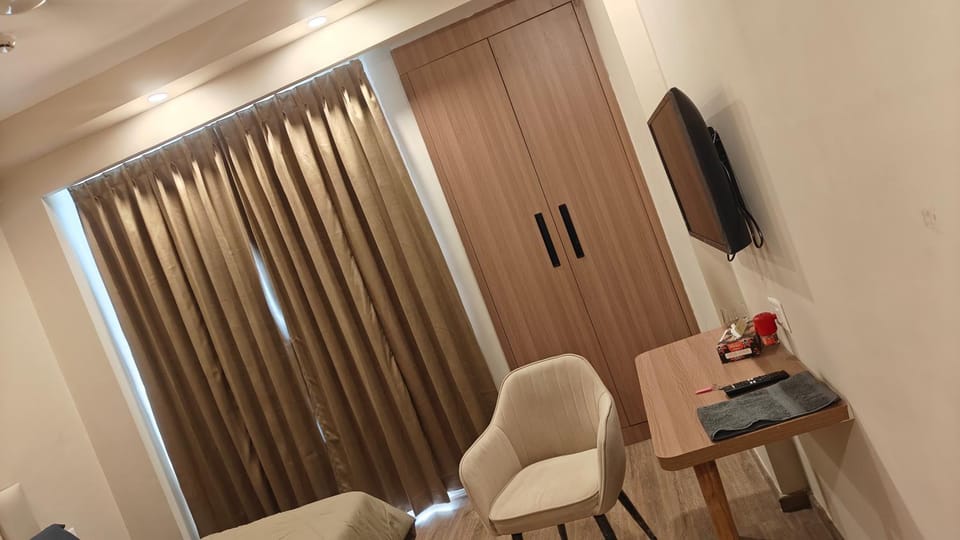 Romaer's Room Apartment in Uttar Pradesh